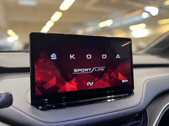 Skoda Enyaq 10 of 19