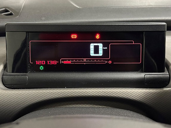 Citroen C4 Cactus 23 of 23