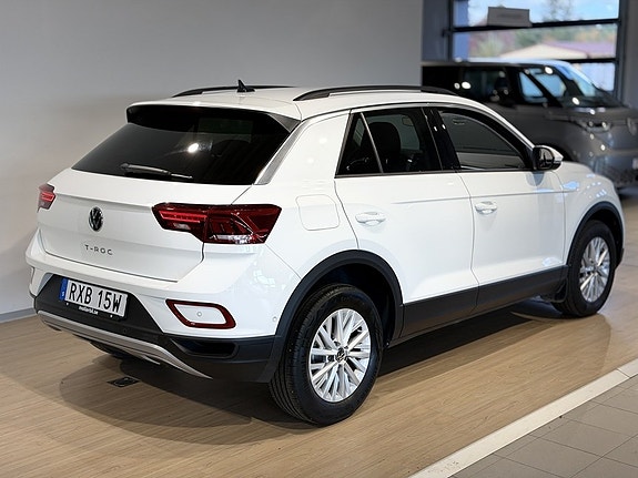 Volkswagen T-Roc 4 of 19
