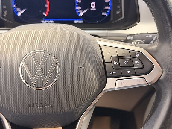 Volkswagen T-Roc 14 of 19