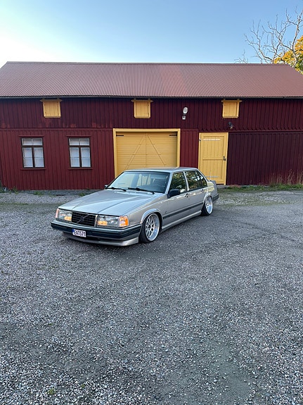 Volvo 940 2 of 9