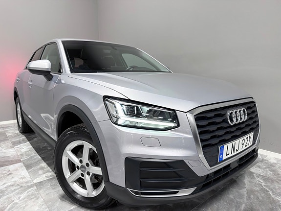 Audi Q2 2 of 26