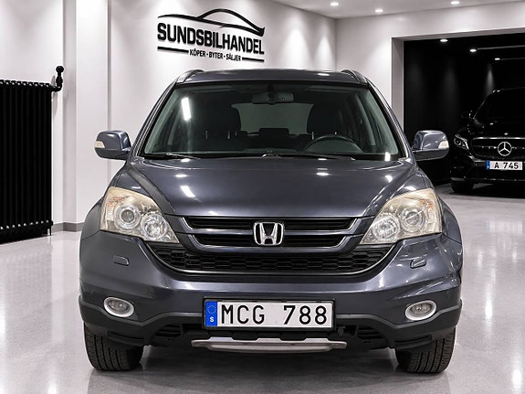 Honda CR-V 2 of 13
