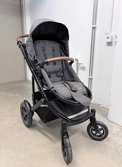 Product image 1 of 2