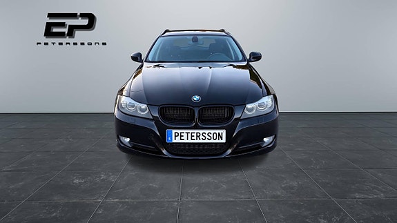 BMW 320d 2 of 10