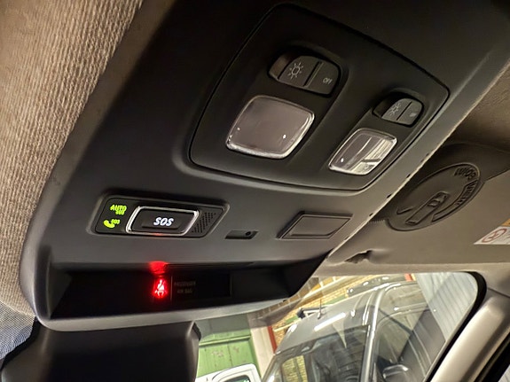 Renault Trafic 11 of 16