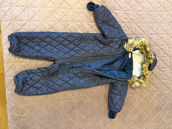 Product image 1 of 4