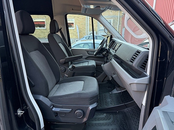 Volkswagen Crafter 8 of 21