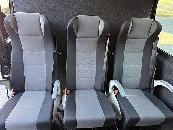 Volkswagen Crafter 11 of 21