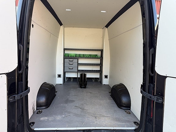 Volkswagen Crafter 20 of 21