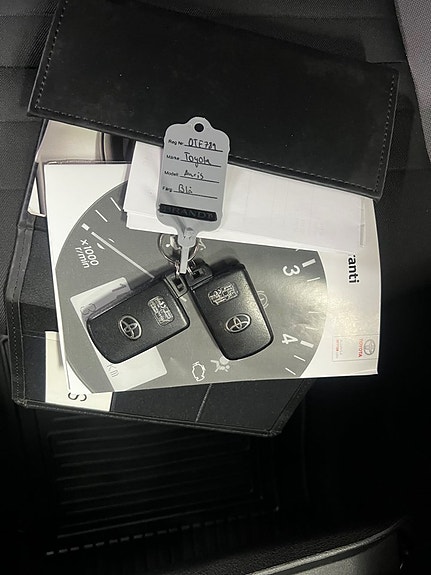 Toyota Auris 13 of 17