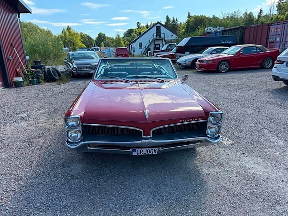 Pontiac LeMans 9 of 22