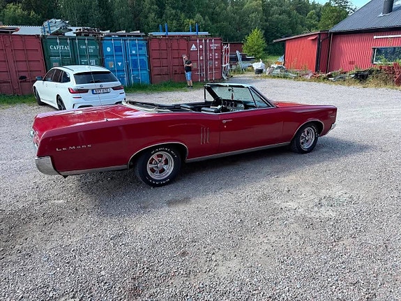 Pontiac LeMans 6 of 22