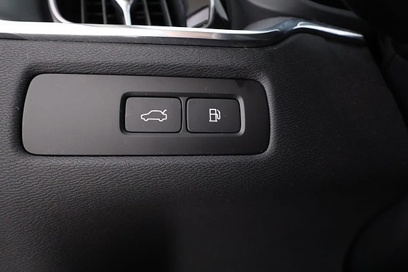 Volvo XC60 15 of 27
