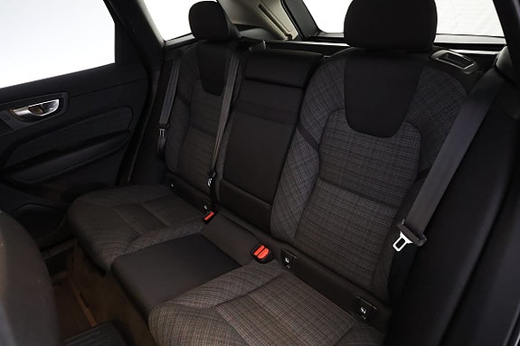 Volvo XC60 19 of 27