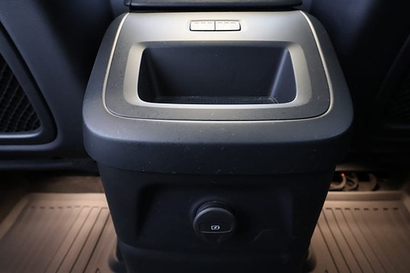 Volvo XC60 20 of 27