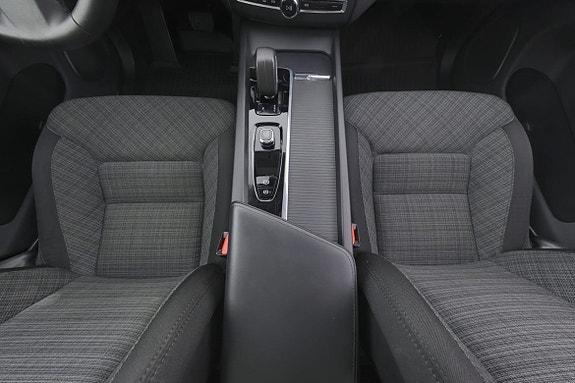 Volvo XC60 9 of 27
