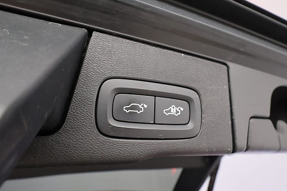 Volvo XC60 23 of 27