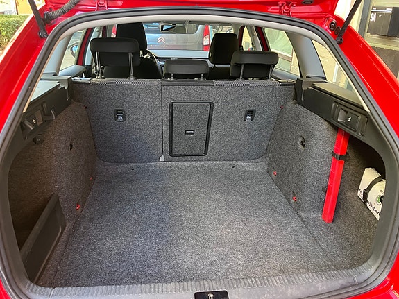 Skoda Octavia 9 of 11
