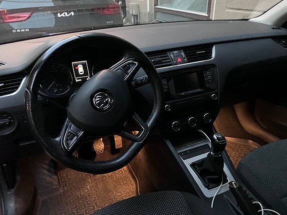 Skoda Octavia 8 of 11