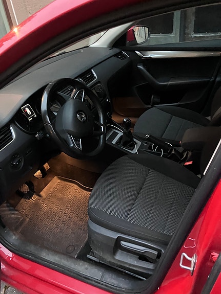 Skoda Octavia 5 of 11