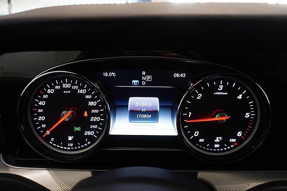 Mercedes-Benz E220 11 of 16