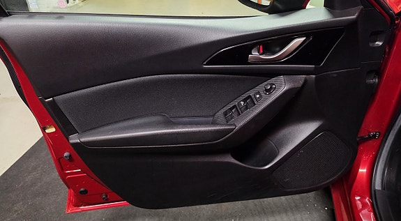 Mazda 3 7 of 24
