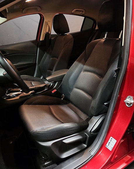 Mazda 3 8 of 24