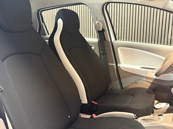 Renault Zoe 11 of 14
