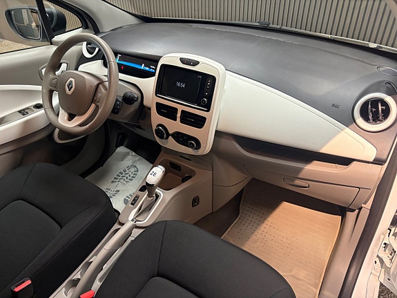 Renault Zoe 8 of 14