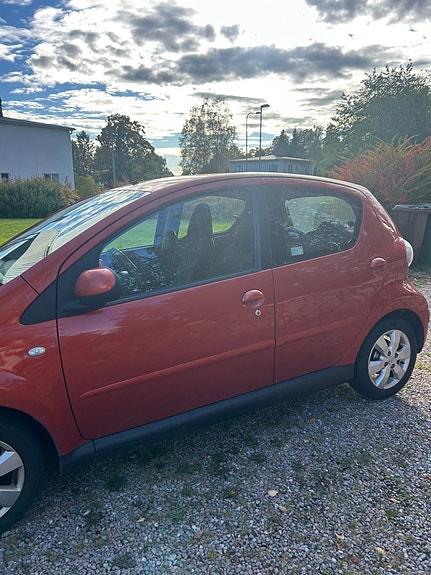 Toyota Aygo 6 of 9