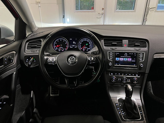 Volkswagen Golf Alltrack 15 of 26