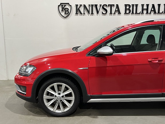 Volkswagen Golf Alltrack 25 of 26