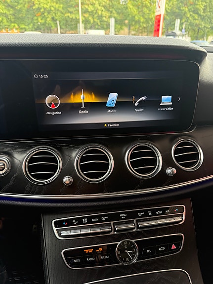 Mercedes-Benz E220 d 10 of 11