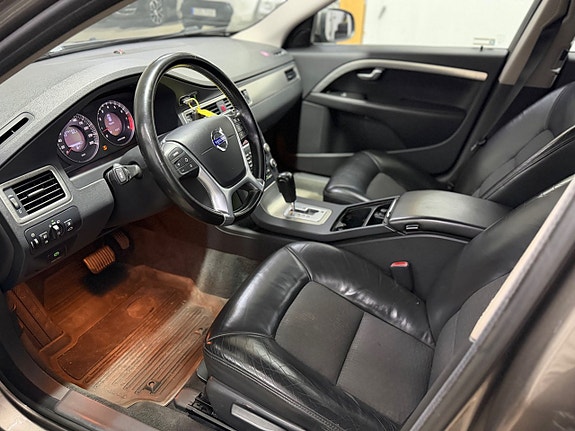 VOLVO V70 2.5FT ETHANOL 231 ch BVA GEARTRONIC BUSINESS MOMENTUM - ATTELAGE - 279000 km