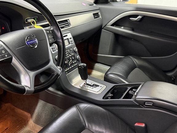VOLVO V70 2.5FT ETHANOL 231 ch BVA GEARTRONIC BUSINESS MOMENTUM - ATTELAGE - 279000 km