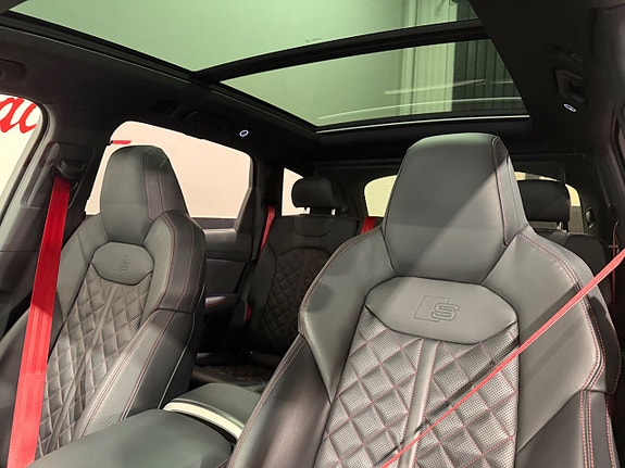 Audi SQ7 12 of 21