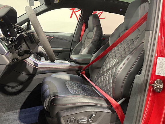 Audi SQ7 11 of 21