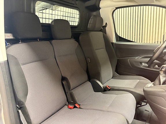 Peugeot Partner 12 of 18