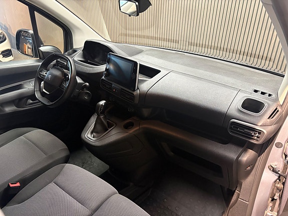 Peugeot Partner 8 of 18