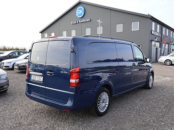 Mercedes-Benz Vito 119 9 of 23