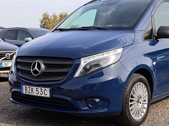 Mercedes-Benz Vito 119 2 of 23