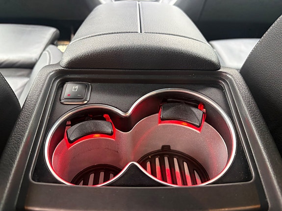 Mercedes-Benz V300 16 of 30