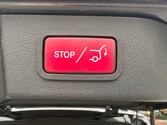 Mercedes-Benz V300 30 of 30