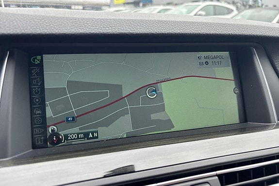 BMW 520d 15 of 26