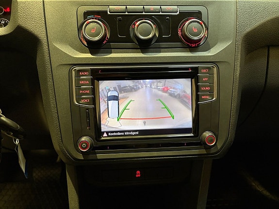 Volkswagen Caddy Maxi 12 of 16