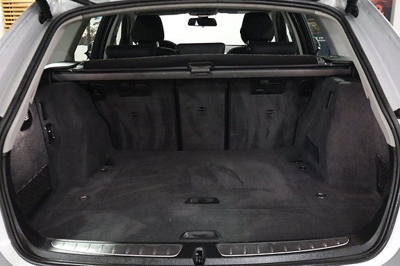 BMW 318d 14 of 25