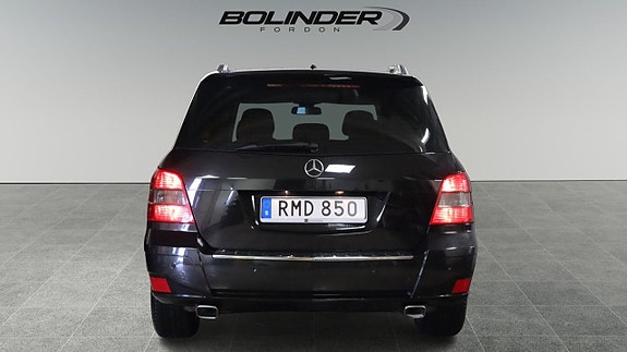 Mercedes-Benz GLK350 4 of 13