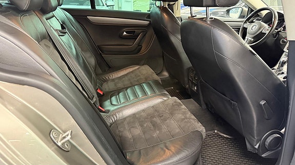 Volkswagen CC 19 of 20