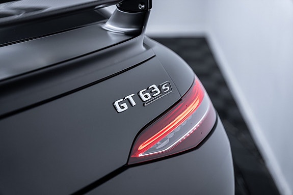 Mercedes-Benz AMG GT 63 S 13 of 27